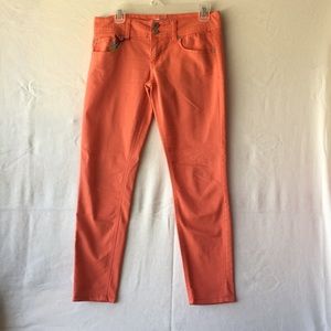 ALMOST FAMOUS CAPRI SIZE 7!!